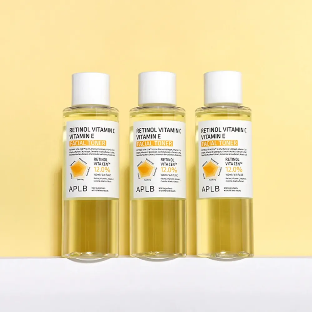 Przeciwstarzeniowy tonik do twarzy z retinolem, witaminą C i witaminą E 160 ml