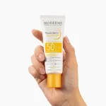 Photoderm Aquafluide nawilżający krem do opalania SPF50+ 40 ml