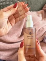 Kvitok Senses Odżywczy olejek do ciała Fruity (50 ml) – o zapachu malin, porzeczek i wanilii