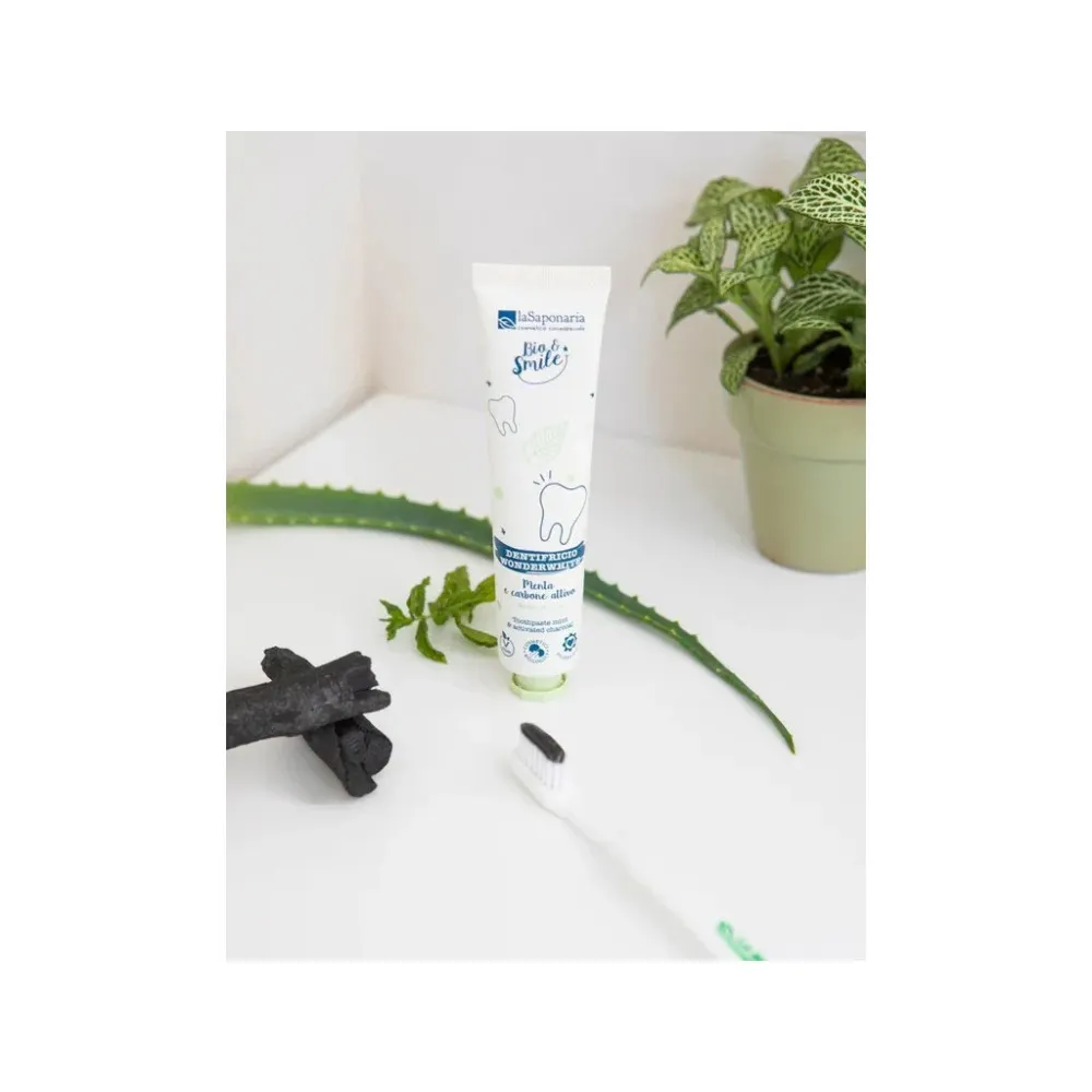 laSaponaria Wybielająca pasta do zębów WonderWhite - mięta i węgiel aktywny BIO (75 ml)