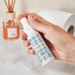 laSaponaria Intymny spray bez spłukiwania z zieloną herbatą BIO (50 ml) - szybka higiena intymna w każdej chwili i w każdym miejscu