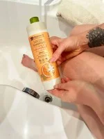 laSaponaria Żel pod prysznic i szampon 2w1 z BIO pomarańczą i wit. C dla całej rodziny 30 ml - o słodkim i pobudzającym zapachu