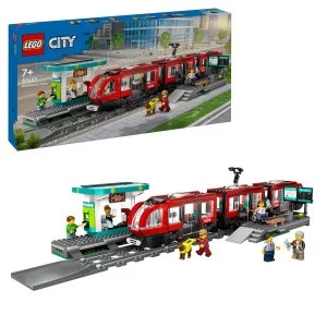 LEGO® City 60423 Tramwaj i przystanek w centrum miasta