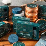 Officina Naturae 2in1 Męski sztywny szampon pod prysznic do włosów i ciała N°03 (50 g)