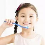 Officina Naturae Pasta do zębów dla dzieci - truskawkowa BIO (75 ml) - bez fluoru
