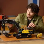 Technic 42215 Koparka Volvo EC500 Hybrid