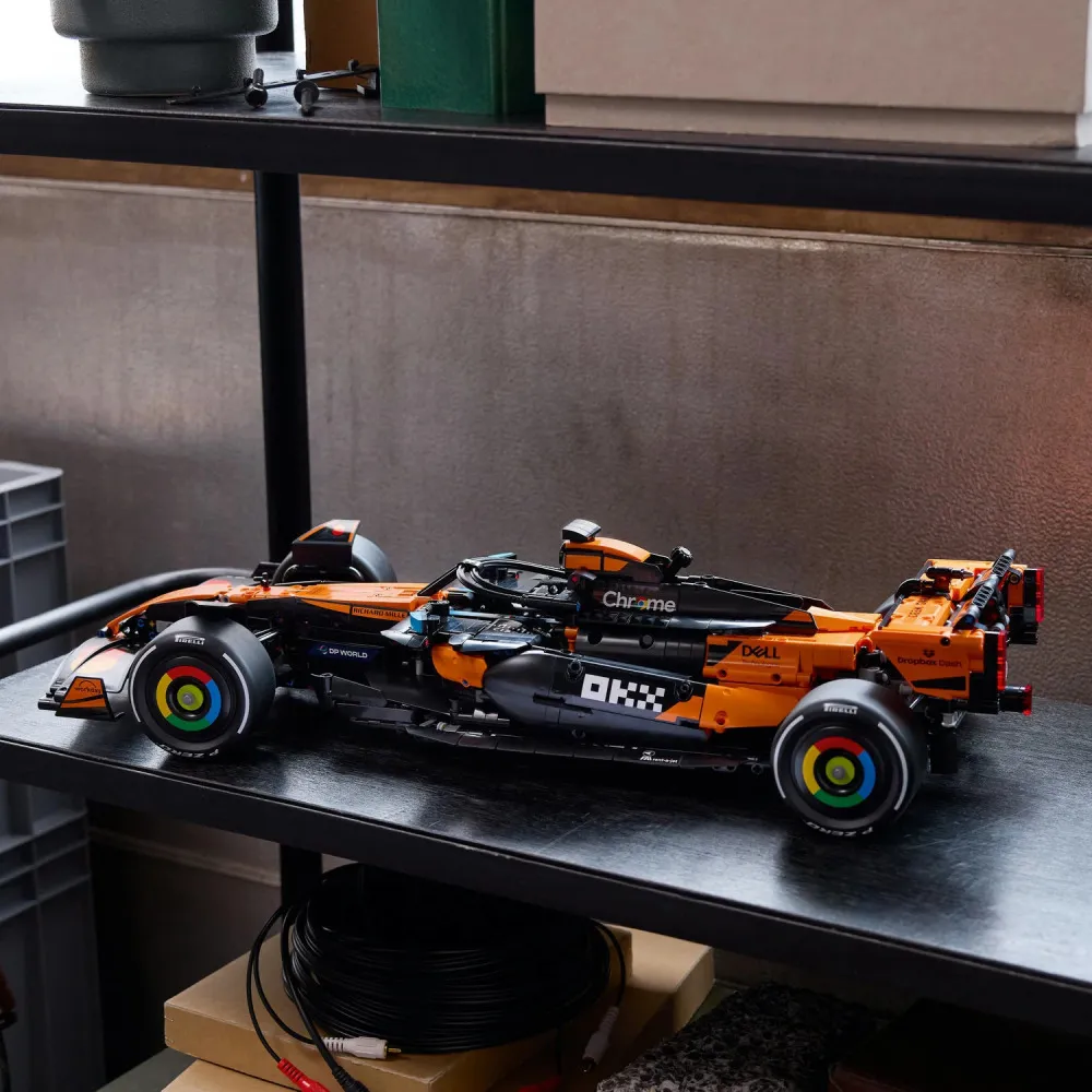 Technic 42228 Samochód McLaren MCL39 F1®