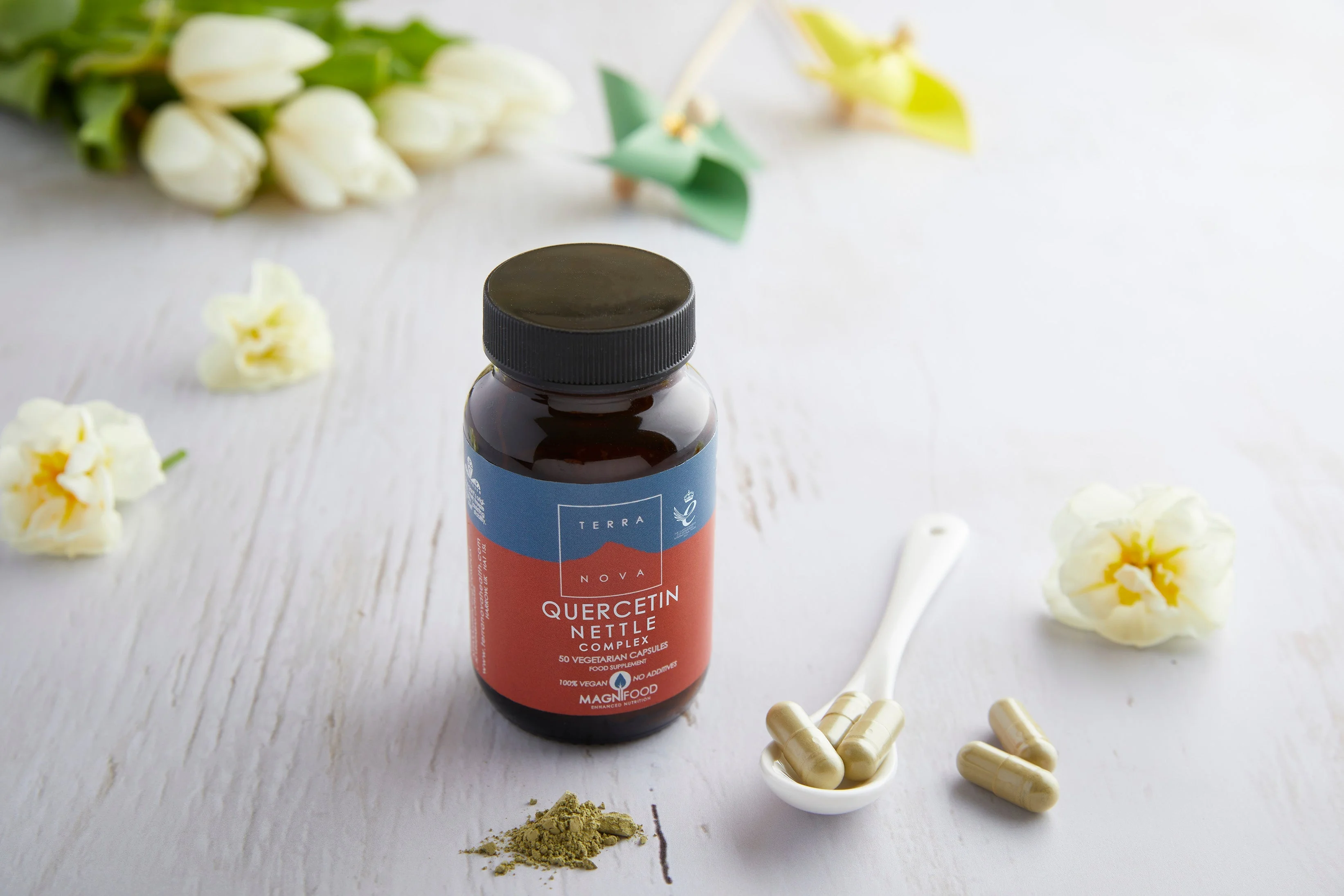 Terranova Health Quercetin Nettle Complex z pokrzywą (50 kapsułek) - w okresie pylenia i przy osłabionej odporności