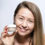 Uoga Uoga Podkład mineralny w pudrze z bursztynem (10 g) 803 Dandelion Syrup - lekki, naturalny, SPF 15