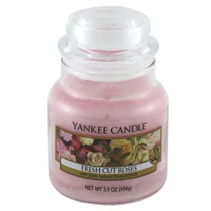 Yankee Candle Fresh Cut Roses świeca zapachowa dla kobiet