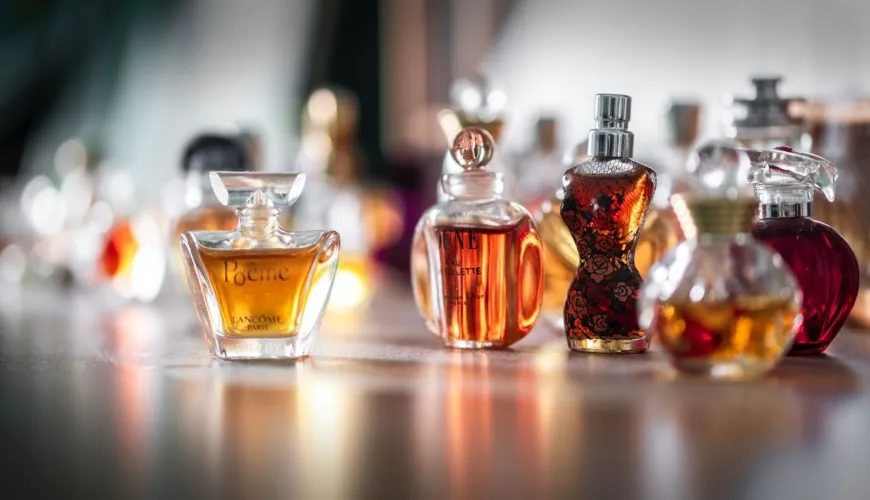 Symbol prestiżu i luksusu w najdroższych perfumach