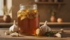 # Jak připravit fermentované česnekové stroužky v medu

Fermentovaný česnek v medu je jednoduchý rec