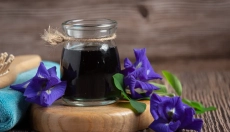 Naturalne tajemnice piękna skrywają się w oleju z ogórecznika