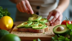 Zainspiruj się przepisami na tosty na słodko i słono