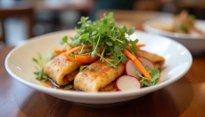 Nem rán i ich chrupiący smak przeniosą cię do Wietnamu.