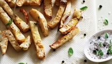 Pieczony seler wzbogaci twój jadłospis o nowe smaki