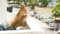 Grzybica paznokci - jak ją rozpoznać i leczyć