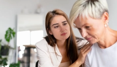 Syndrom pustego gniazda na zawsze zmienia życie rodziców