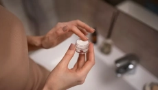 Maść witaminowa chroni skórę przed wpływami środowiska zewnętrznego